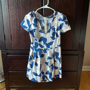 Beulah v-neck romper with floral pattern